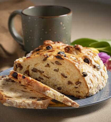 Produktbild f�r '500g Mandelosterbrot - S��es Hefegeb�ck mit verschiedenen Fr�chten'